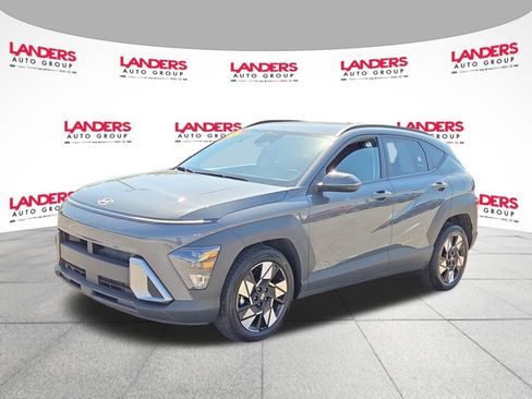 Used 2025 Hyundai Kona SEL FWD image 7