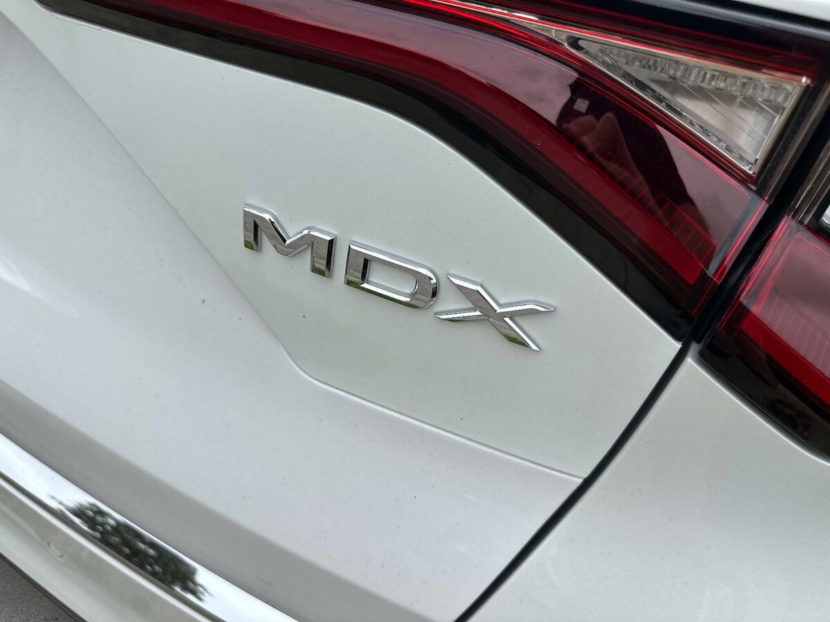 Used 2026 Acura MDX w/ Technology Package FWD image 6