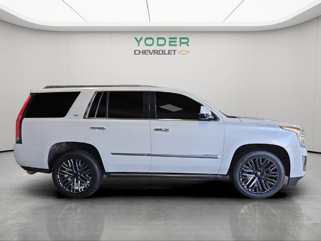 Used 2020 Cadillac Escalade Platinum AWD/4WD image 4