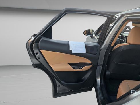 Used 2025 Lexus NX 250 FWD w/ Premium Package image 26