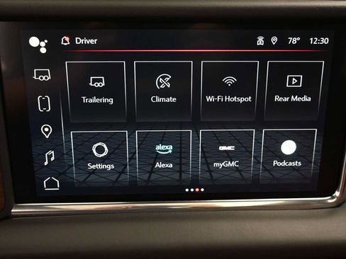 Used 2023 GMC Yukon XL Denali Ultimate AWD/4WD image 16