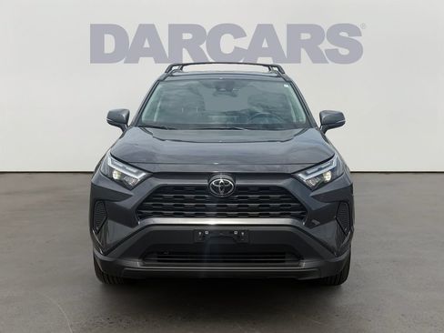 Used 2025 Toyota RAV4 XLE AWD/4WD image 2