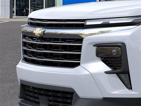 New 2026 Chevrolet Traverse LT w/ Sun and Wheel Package image 13