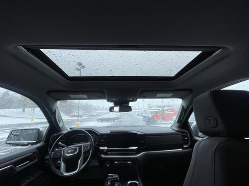 Certified 2022 GMC Sierra 1500 SLT w/ SLT Convenience Package image 25