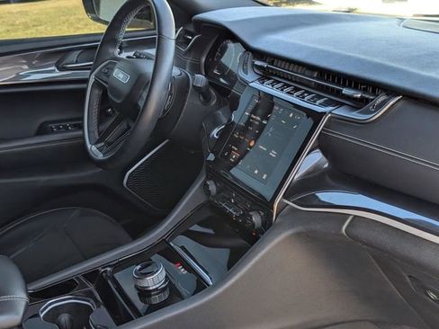 Used 2021 Jeep Grand Cherokee L Laredo image 37