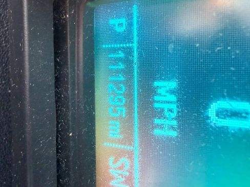 Used 2017 Chevrolet Equinox LT FWD image 22