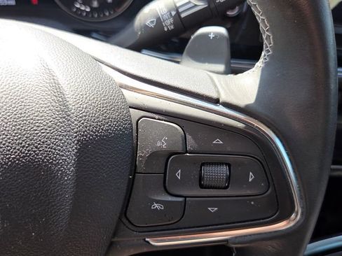 Used 2023 Buick Envision Avenir AWD/4WD image 23