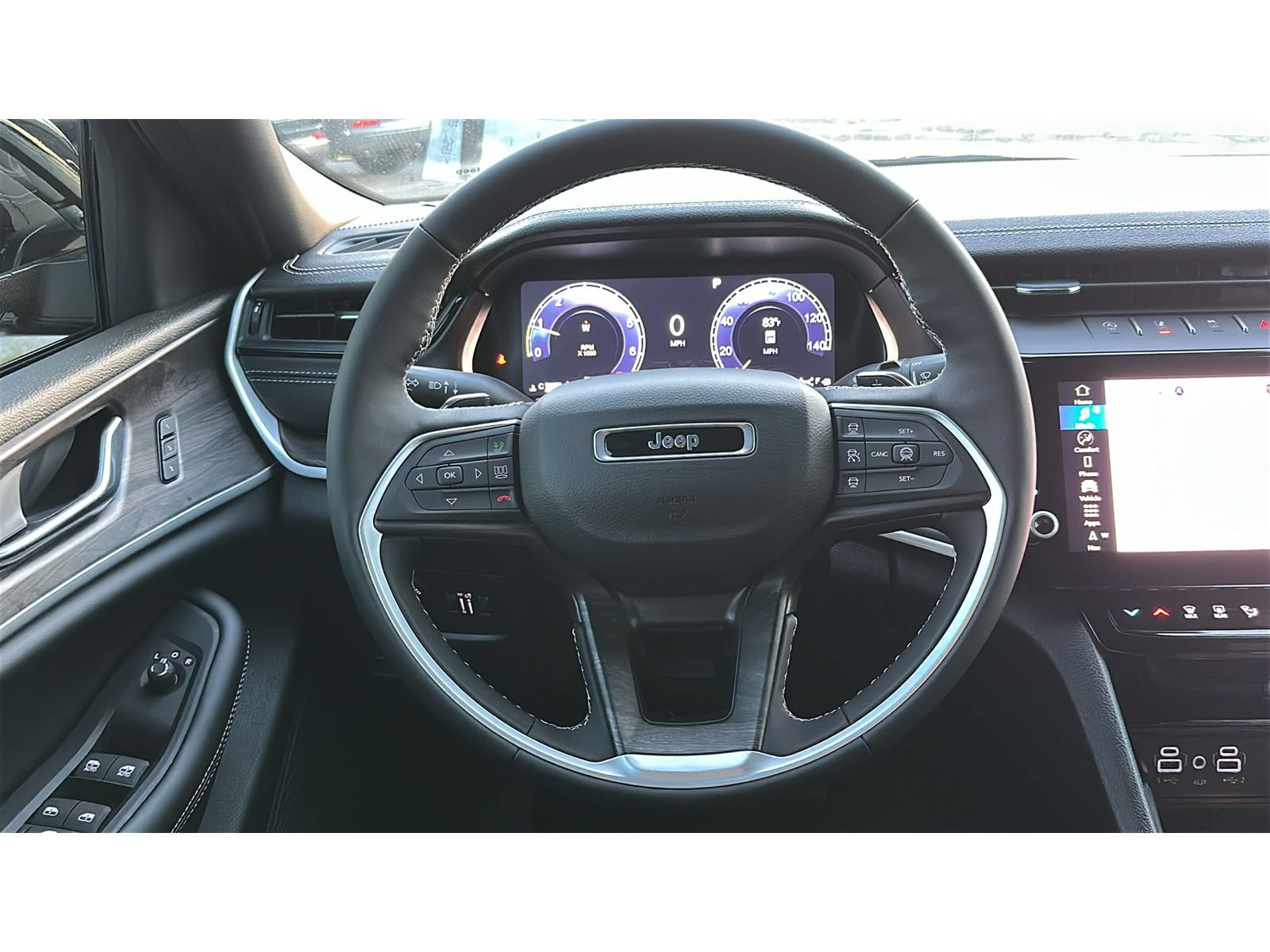New 2027 Jeep Grand Cherokee Limited RWD image 20