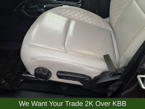 Used 2021 Jeep Wrangler Unlimited Sahara image 11