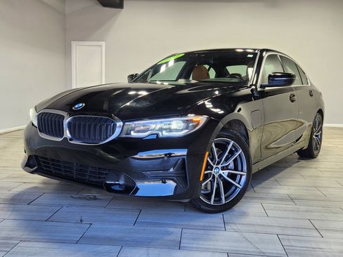 Used 2021 BMW 330e xDrive w/ Convenience Package AWD/4WD image 1