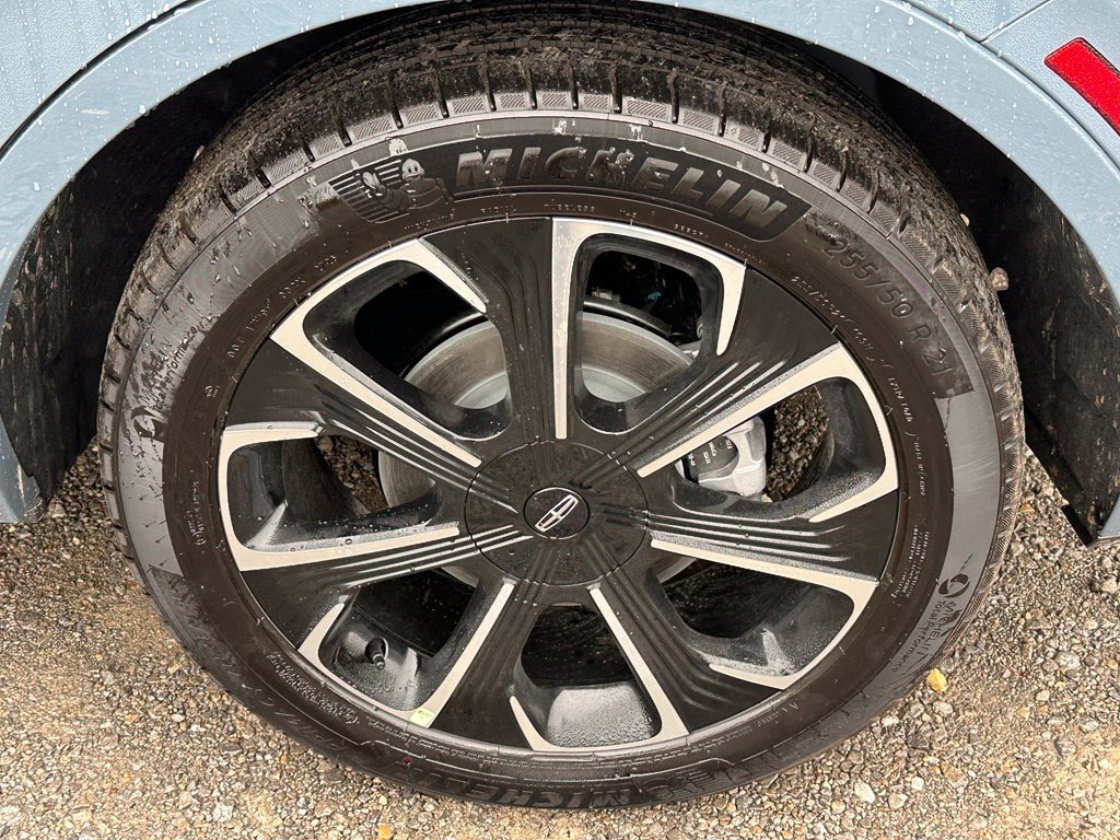 New 2026 Lincoln Nautilus Reserve AWD/4WD image 5