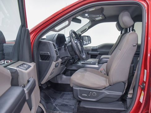 Used 2017 Ford F150 XLT w/ Equipment Group 302A Luxury image 10