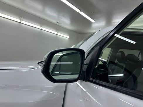 Used 2022 Toyota 4Runner SR5 Premium w/ Moonroof Package AWD/4WD image 17
