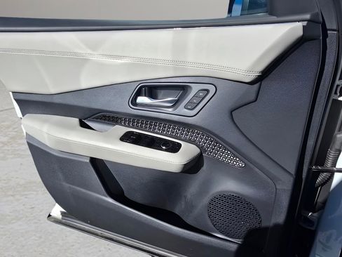 Used 2024 Nissan Ariya ENGAGE image 17