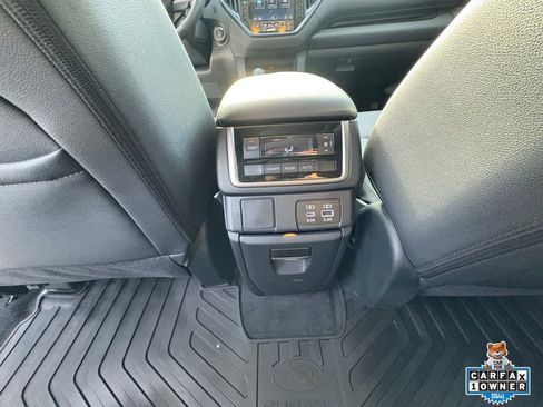 Used 2024 Subaru Ascent Onyx Edition image 25