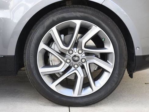 Used 2021 Land Rover Range Rover Sport HSE Silver Edition image 33