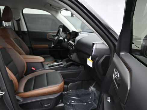 New 2025 Ford Bronco Sport Outer Banks w/ Sasquatch Outer Banks Package image 26