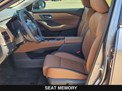 New 2026 Nissan Rogue Platinum AWD/4WD image 11