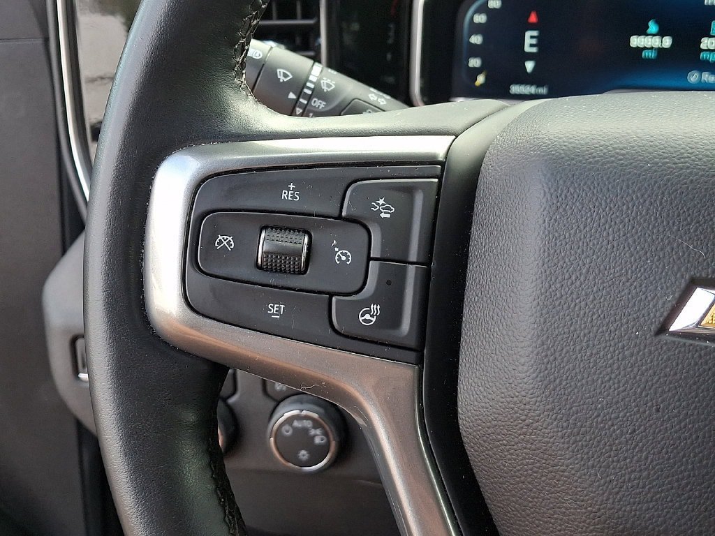 Used 2023 Chevrolet Silverado 1500 LT AWD/4WD image 27