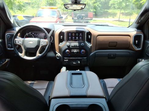 Used 2020 Chevrolet Silverado 2500 High Country w/ Z71 Off-Road Package AWD/4WD image 22