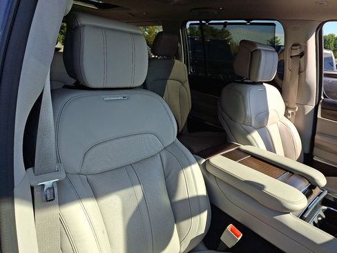 Used 2022 Jeep Grand Wagoneer Series I w/ HD Trailer Tow Package image 13