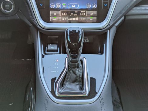 Used 2023 Subaru Outback Limited image 22