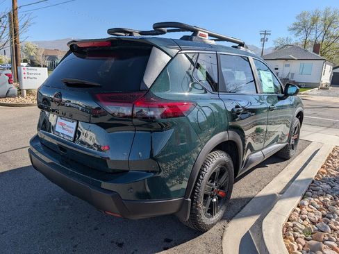 New 2026 Nissan Rogue SV AWD/4WD image 5