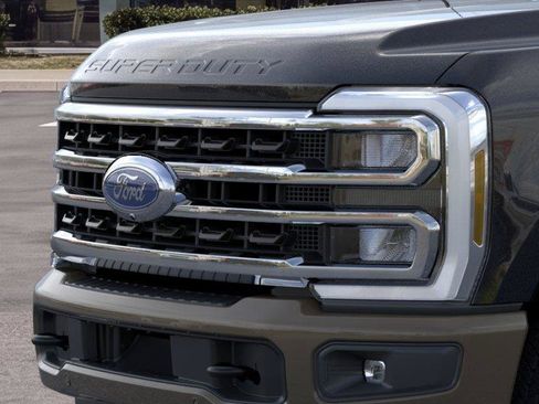 New 2026 Ford F350 King Ranch w/ FX4 Off-Road Package AWD/4WD image 17