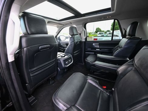 Used 2025 Ford Expedition Max Platinum AWD/4WD image 21