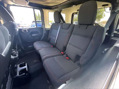 Used 2021 Jeep Wrangler Unlimited Rubicon w/ LED Lighting Group image 25