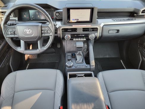 Certified 2025 Toyota Tacoma SR5 AWD/4WD image 20