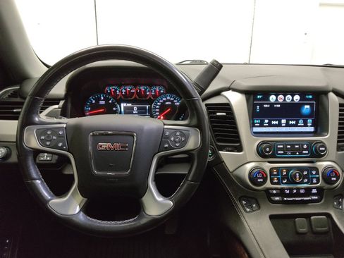 Used 2020 GMC Yukon SLT w/ HD Trailering Package AWD/4WD image 22