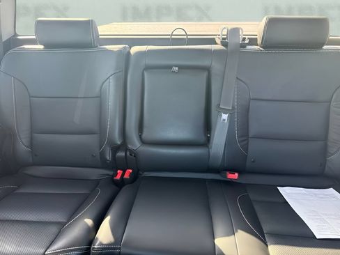 Used 2018 Chevrolet Silverado 1500 LT w/ All Star Edition AWD/4WD image 8