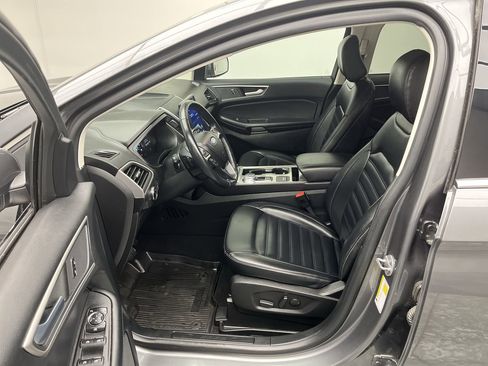 Used 2023 Ford Edge SEL w/ Convenience Package image 3