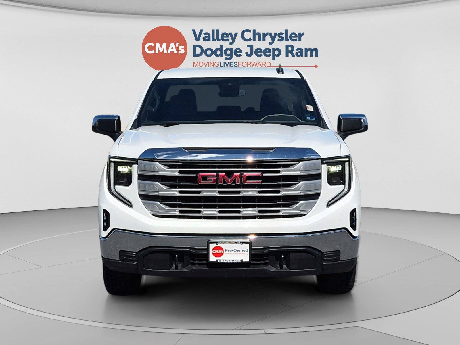 Used 2024 GMC Sierra 1500 SLE AWD/4WD image 8