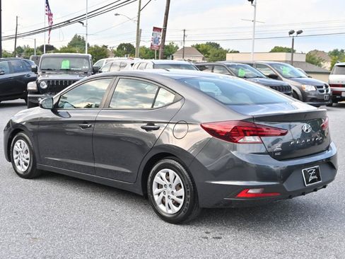 Used 2020 Hyundai Elantra SE FWD image 9