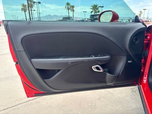 Certified 2022 Dodge Challenger R/T Scat Pack w/ Shaker Package RWD image 9
