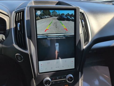 Used 2024 Ford Edge SEL image 17