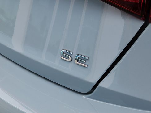 New 2026 Volkswagen Jetta SE image 10