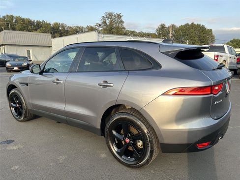 Used 2020 Jaguar F-PACE Prestige image 8