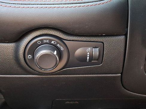 Certified 2025 Dodge Durango GT AWD/4WD image 28