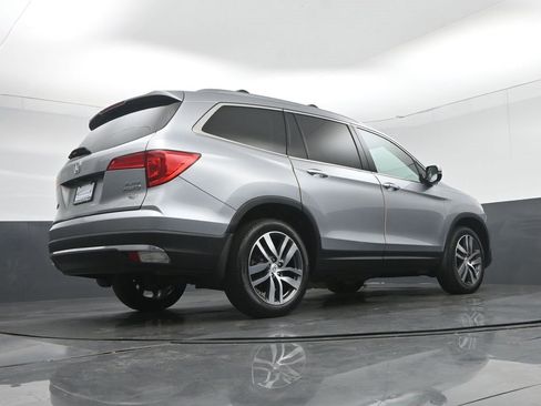 Used 2016 Honda Pilot Elite image 70