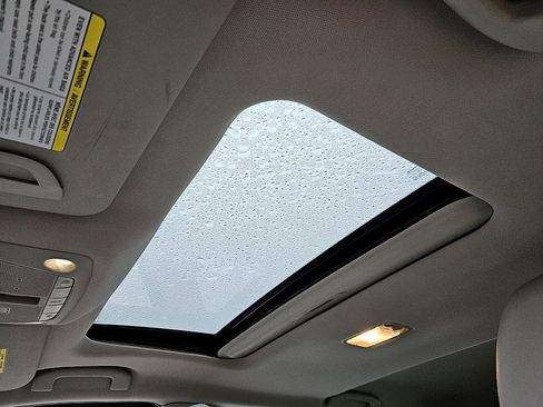 Certified 2021 Nissan Rogue Sport SL w/ Premium Package image 8