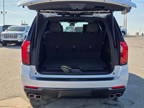 New 2026 GMC Yukon XL Denali Ultimate AWD/4WD image 7