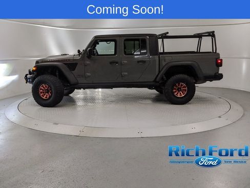 Used 2021 Jeep Gladiator Rubicon w/ Cold Weather Group image 5