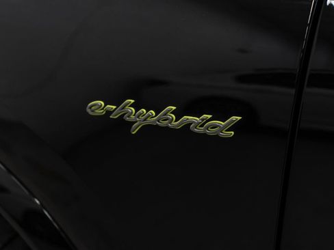 Used 2023 Porsche Cayenne Platinum Edition AWD/4WD image 55