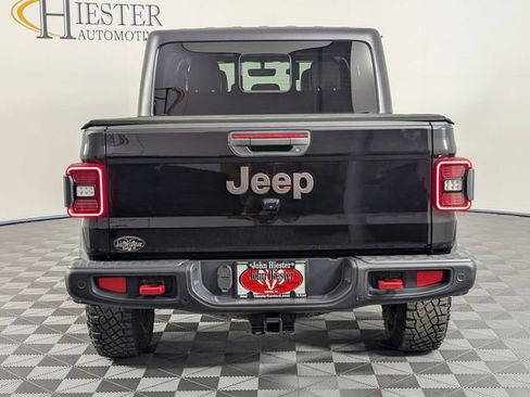 Used 2021 Jeep Gladiator Rubicon AWD/4WD image 6