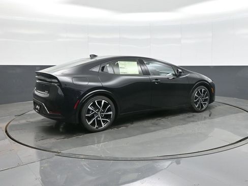 New 2026 Toyota Prius Plug-In Hybrid image 7