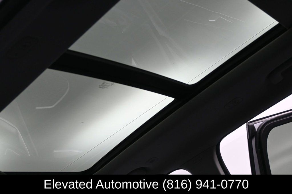 Used 2021 Jeep Grand Cherokee L Limited AWD/4WD image 25