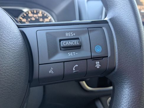 Used 2023 Nissan Rogue SV image 20